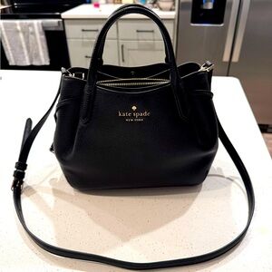 NWOT Kate Spade Dumpling Purse
Soft black pebble leather